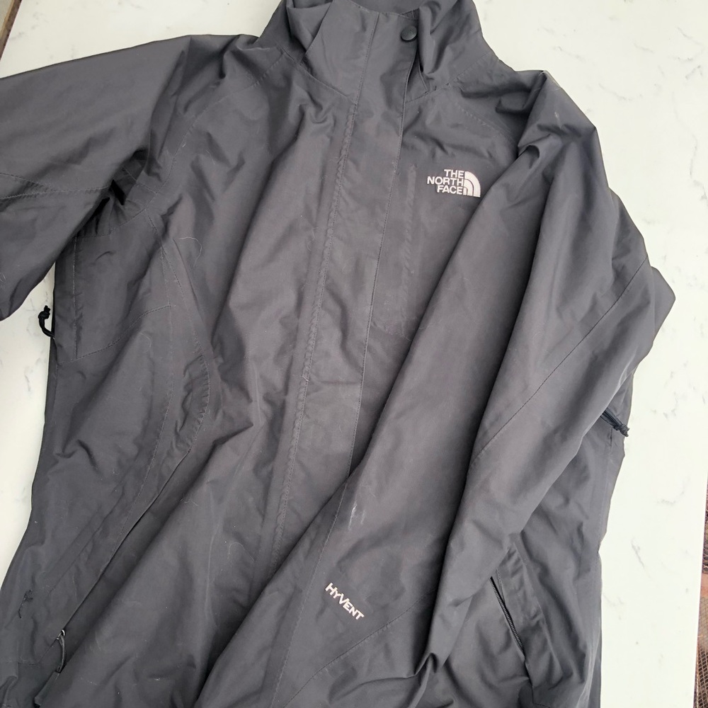 The North Face Womens Black Windbreaker